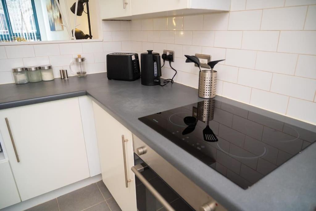 2 Bed Apt In Leeds City Centre Bagian luar foto
