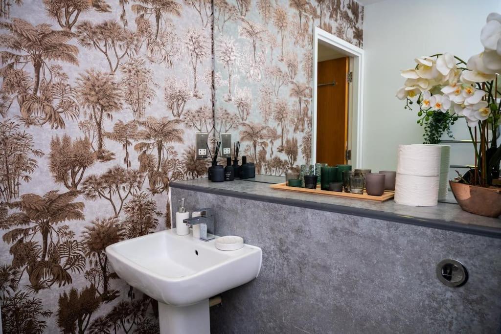 2 Bed Apt In Leeds City Centre Bagian luar foto